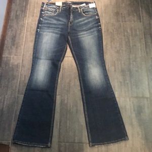 Silver Jeans. New. Izzy size 34x33